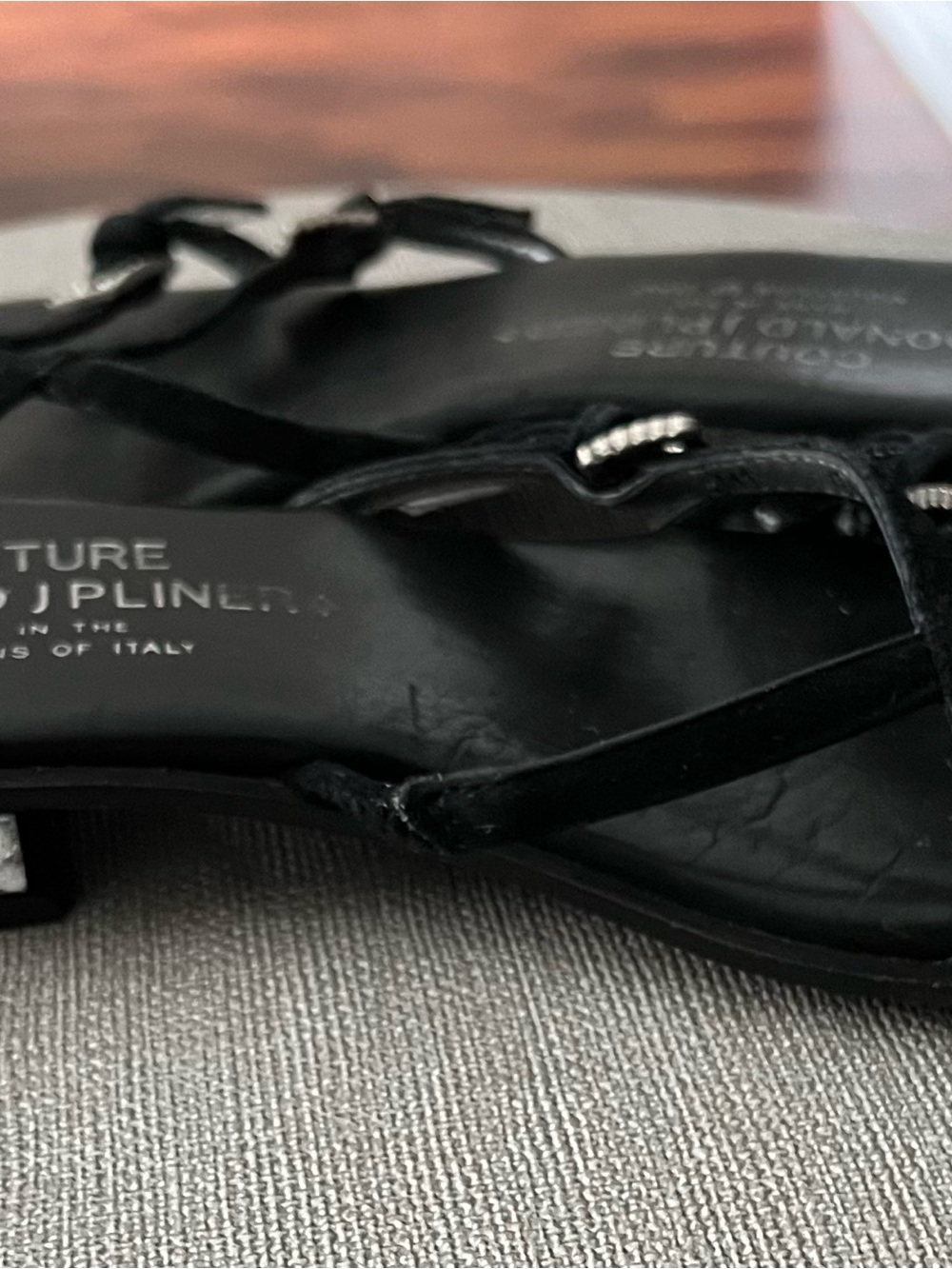 Couture Donald J. Pliner Black Suede Strappy Buckle Sandals made in Italy - Picture 8 of 12